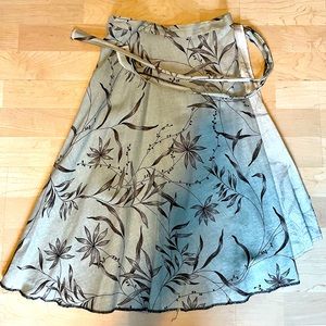 Lightweight wrap skirt